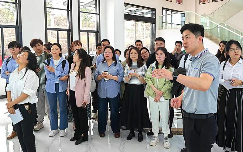 PP編織袋破碎清洗生產(chǎn)線(xiàn)